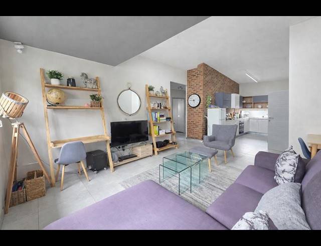 2 BEDROOM PROPERTY TO RENT IN MENLO PARK